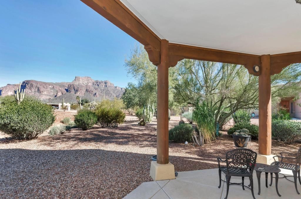 Beautiful Custom Home on 1 Acre Lot w/ Views of Superst